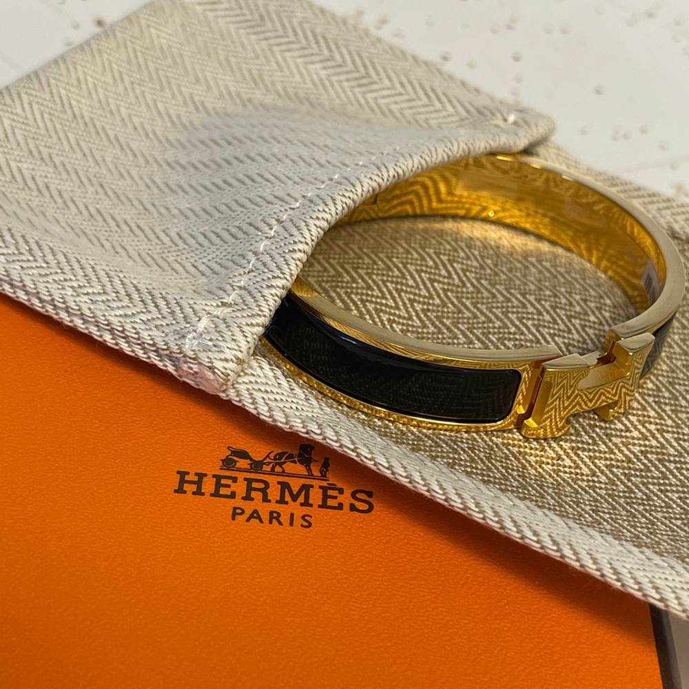 Hermes Clic Bracelet with Box and Ribbon, pouch and insert.